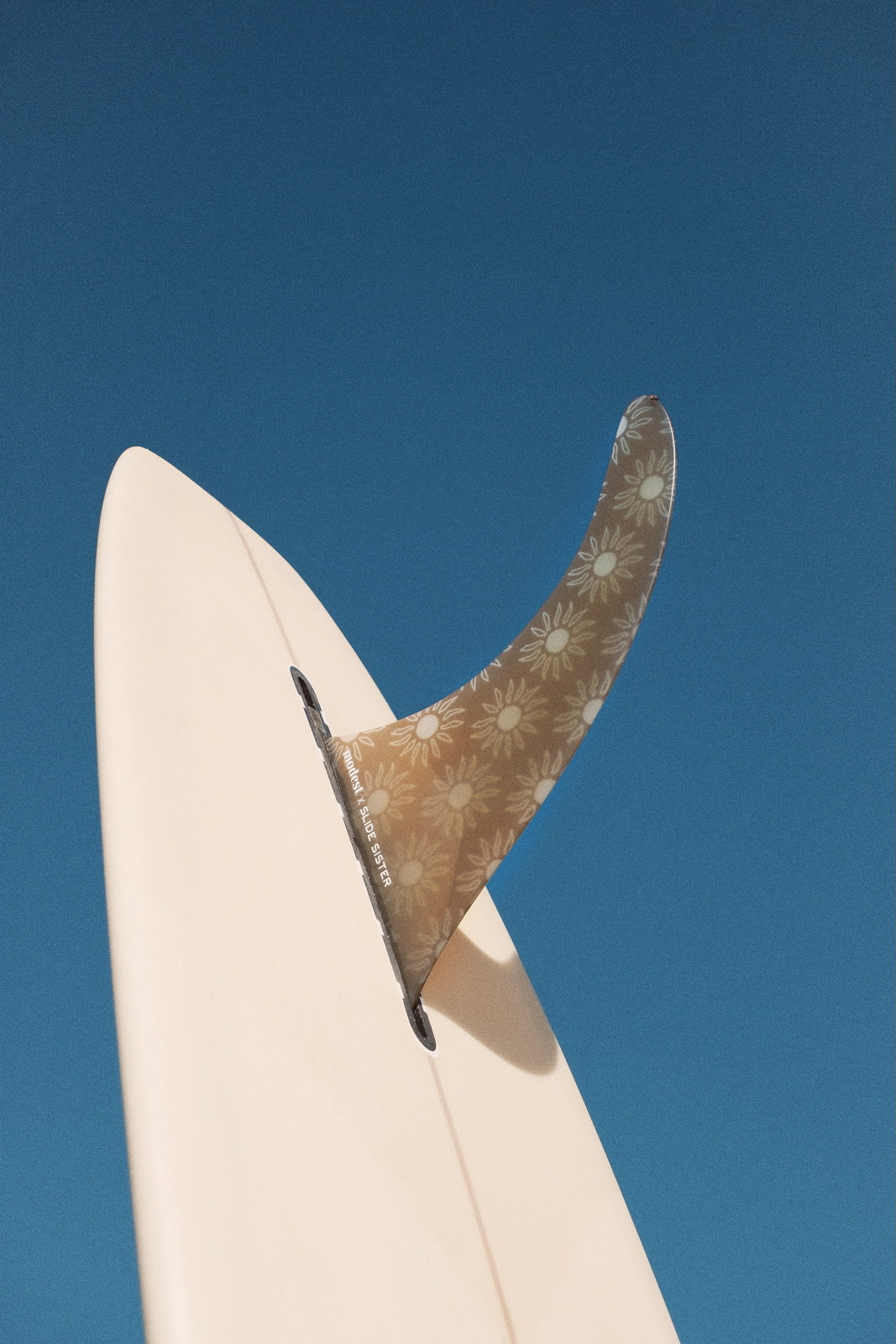 Slide Sister x Modest - Everyday single fin