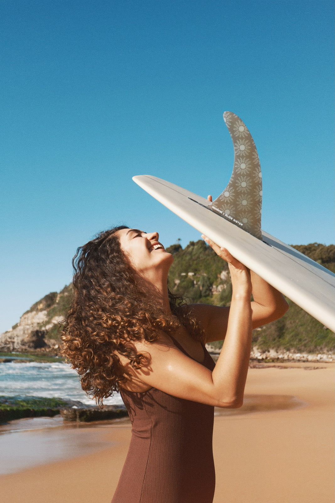 Slide Sister x Modest - Everyday single fin